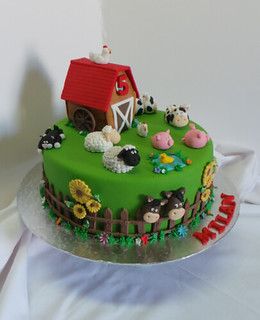 Animal Cakes For Kids, Farm Cakes, Farm Birthday Cakes, Rodjendanske Torte, Second Birthday Cakes, Farm Animal Cakes, Animal Birthday Cakes, 2nd Birthday Cake, Farm Themed Birthday Party