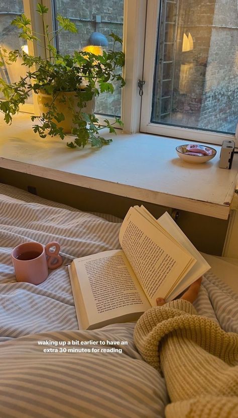 Reading Motivation, Bedtime Reading, Reading Aesthetic, Books For Self Improvement, Before Sleep, Girl Reading, Bedtime Routine, Coffee And Books, Prayer Board