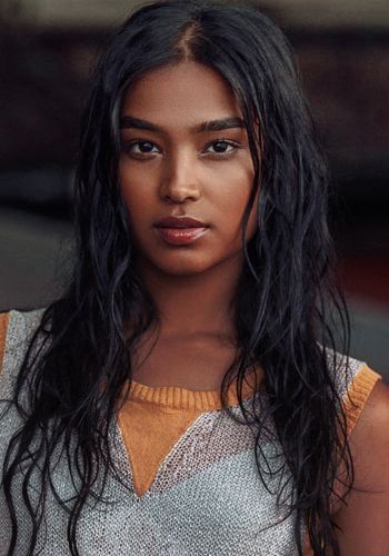 Alika Kundai | 2019-10-17 Dark Skin Beauty, American Woman, American Beauty, Dark Beauty, Black Is Beautiful, Beauty Face, Beautiful Eyes, Woman Face, Beauty Women