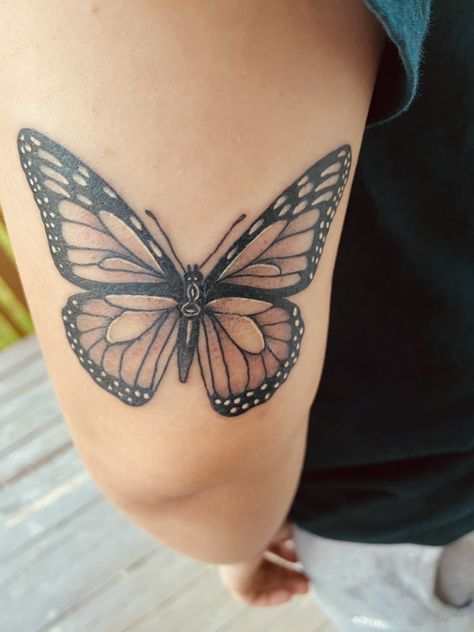 Big Butterfly Tattoo On Thigh, Butterfly Tattoo Above Elbow, Butterfly Tattoo Upper Arm, Butterfly Tattoo Elbow, Butterfly Tattoo Finger, Big Butterfly Tattoo, Tattoos Knee, Tattoo Above Elbow, Above Elbow Tattoo