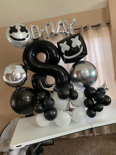 DJ marshmallow Dj Marshmello Party Ideas, Balloon Bouquet Diy, 10th Birthday Parties, Diy Bouquet, Balloon Bouquet, 10th Birthday, 8th Birthday, 7th Birthday, Balloon Arch