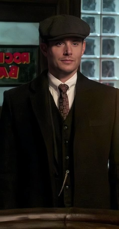 Benny Lafitte, Jake Abel, 2005 Fashion, Dean Winchester Shirtless, Jesen Ackles, Supernatural Bunker, Castiel Supernatural, Men Of Letters, Supernatural Wallpaper