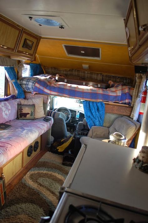 Winter Curtains, Van Life Aesthetic, Rv Interior Design, Van Dwelling, Winter Car, Diy Rv, Campervan Life, Van Life Diy, Camper Living