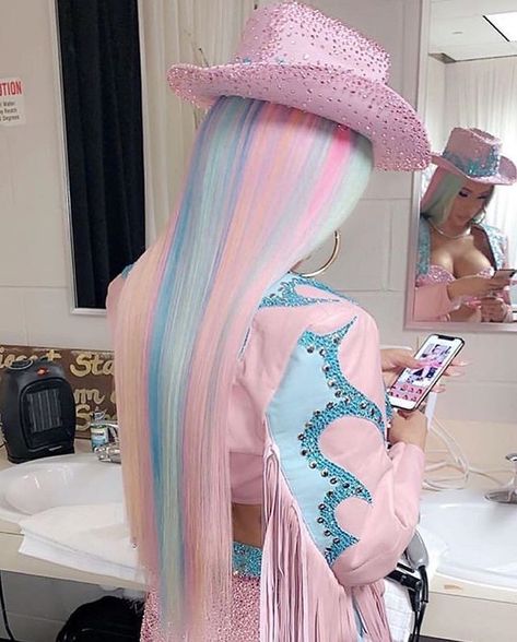 Cardi B Pics, Cardi B Photos, Cotton Candy Hair, Rainbow Wig, Theme Dress, Halloween Hair, Rainbow Hair, Cardi B, Short Haircuts