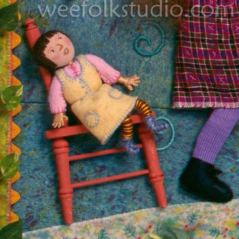 detail from "The Storyteller" 1998 Folk Studio, Wee Folk Studio, Salley Mavor, Childrens Book Characters, Waldorf Crafts, Arte Folk, Wee Folk, Bendy Doll, Folk Doll