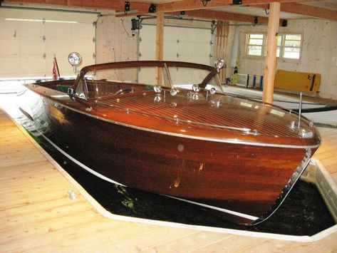 1950’s 24’ Shepherd runabout Wood Boats For Sale, Boat Design Plans, Chris Craft Wood Boats, Riva Boot, Wooden Boats For Sale, Wooden Boat Kits, Wood Boat Building, Model Boat Plans, Wood Boat Plans