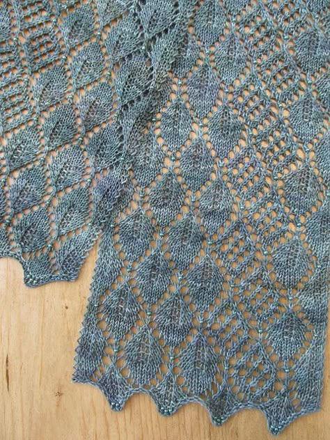 Clark Cable, Crochet Lace Scarf Pattern, Crochet Lace Scarf, Lace Knitting Stitches, Ravelry Knitting, Knitting Patterns Free Scarf, Knitted Shawl, Lace Knitting Patterns, Knit Lace