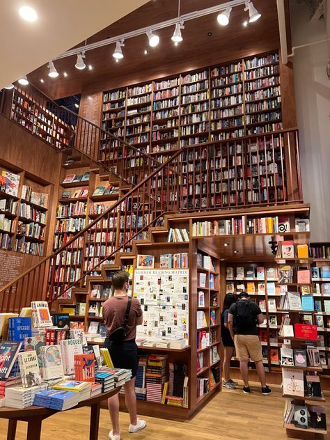 Mcnally Jackson, Library Cafe, Library Work, Nyc Lifestyle, Library Inspiration, Dream Library, Library Aesthetic, Nyc Trip, Girl Reading