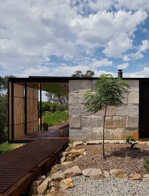 Designed as an artist's retreat using mostly recycled materials, The Sawmill House by Archier Architects is a home for all seasons! Sawmill House, Top Architects, Butterfly House, Melbourne House, Australian Architecture, Architecture Awards, Australian Homes, City Apartment, Sustainable Home