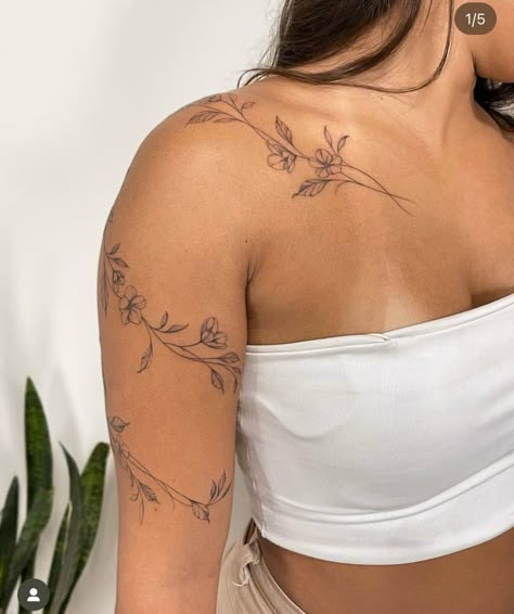 Around Arm Tattoo, Basic Tattoos, Wrap Tattoo, Small Pretty Tattoos, Petite Tattoos, Spine Tattoos For Women, Classy Tattoos, Shoulder Tattoos For Women, Discreet Tattoos