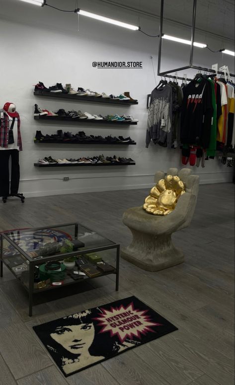 Alien House, Boutique Interiors, Store Aesthetic, Hype Beast, Sneaker Stores, Boutique Interior, Store Design Interior, Shoes Shop, Shoe Store