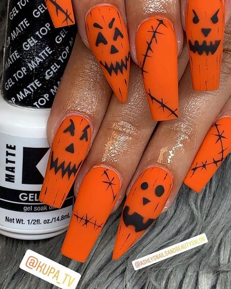 Ui Ux Design Website, Ux Design Website, Character Nails, Nail Polish Art Designs, Holloween Nails, Art Deco Nails, Halloween Acrylic Nails, Cute Halloween Nails, Fall Nail Art Designs