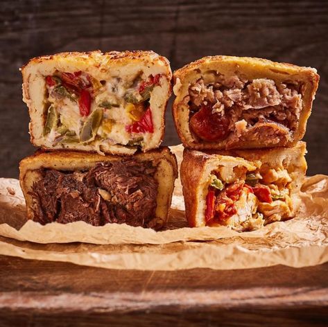 Yorkshire Pudding Pies Are Now A Thing – And They Look Incredible Wagyu Recipes, Wagyu Beef Steak, Steak Pie, Unique Pies, Yorkshire Puddings, Yorkshire Tea, Pudding Pie, Dinner Leftovers, Pudding Pies