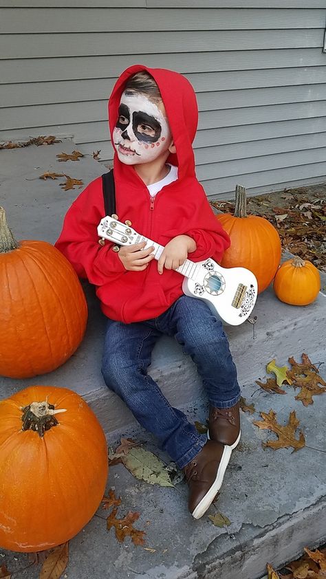 Miguel Halloween Costume, Miguel From Coco Costume, Miguel Coco Halloween Costume, Kids Costume Ideas Boys, Halloween Costume Ideas For Boys 8-10 Year, Halloween Costume Ideas Boys, Costume Ideas Boys, Coco Halloween Costume, Kids Pumpkin Painting