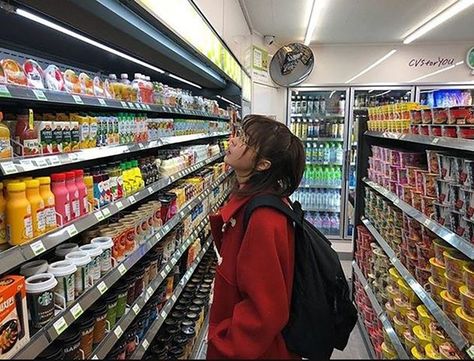 "Mystery Queen Season 2" Choi Kang-hee Secretly Indulges at the Convenience Store Convenient Store, Inspiration Photography, What I Want, Grocery Store, Jeon Jungkook, Convenience Store, Queen, Drinks