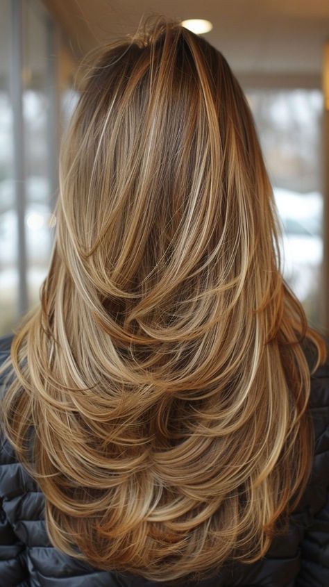 Highlights In Brown Hair, Earthy Beauty, Honey Highlights, Highlighting Techniques, Brown Hair, Highlights, Honey, Blonde, Hairstyles