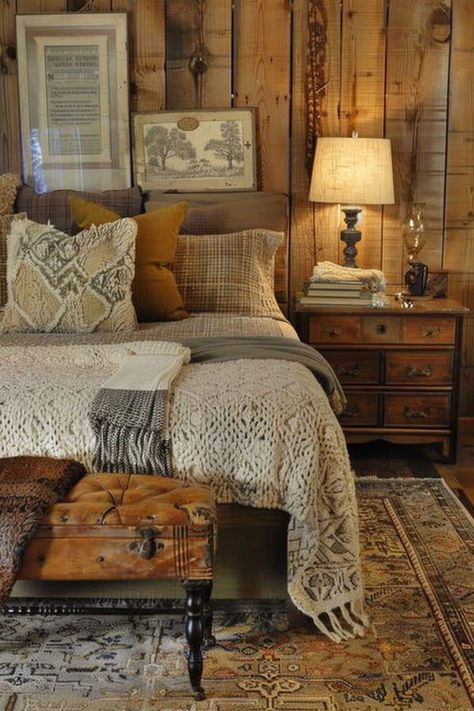 Beach Cottage Bedroom, Bedroom Design On A Budget, Guest Bedroom Design, Cabin Bedroom, Cottage Bedroom, Vintage Bedroom, Country Bedroom, Bedroom Vintage, Bedroom Designs