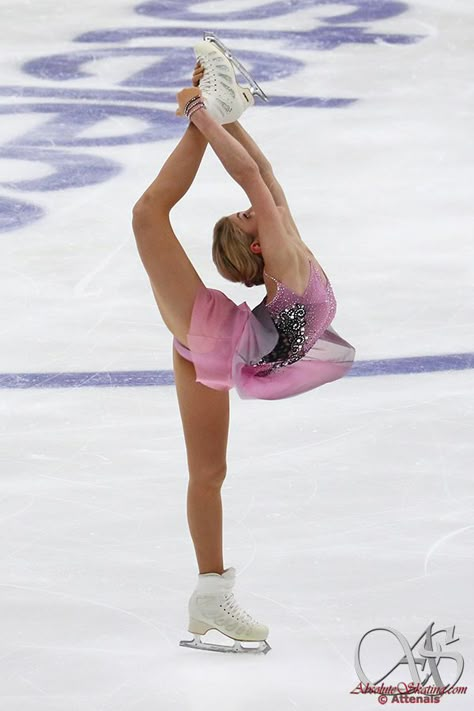 Triple Axel, Wayward Sisters, Alena Kostornaia, Figure Ice Skates, Skate 3, Skating Aesthetic, Skating Costumes, Russian Figure Skater, Women Skates