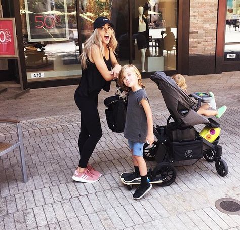 Cara Van Brocklin, Summer Winter Outfits, Mom Attire, Family Motivation, Workout Hair, Mommy And Me Photography, Cara Loren, Mother Daughter Matching Outfits, My Squad