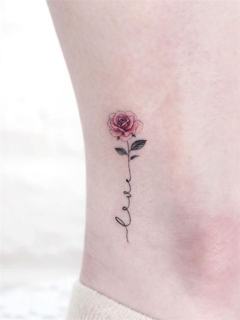 To give you some rose tattoos inspiration, we have found 30 simple and small rose tattoo ideas for women. If you are looking for tiny tattoos which are suitable for you, you can browse our website from time to time. #rosetattoos #smalltattoos #womentattoos #tinytattoos I Love You Rose Tattoo, Peace Rose Tattoo, Small Pink Rose Tattoo, Small Rose Tattoos For Women, Simple Rose Tattoos, Rose And Heart Tattoo, Small Tattoos Flower, Small Tattoos Rose, Small Rose Tattoo On Wrist