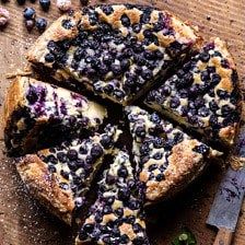 Blueberry Basque Cheesecake, Half Baked Harvest Recipes, Basque Cheesecake, Puff Pastry Crust, Cake Calories, Custard Cake, Harvest Recipes, Easy Summer Meals, Frozen Puff Pastry