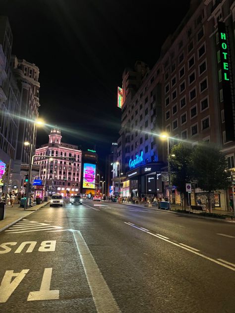 Spain at night nights street lights Madrid Barcelona nighttime Spain At Night, Barcelona Spain Aesthetic, Spain Aesthetics, Spain Streets, Spain Aesthetic, Night City, Night Aesthetic, City Aesthetic, Madrid Spain