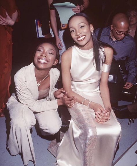 Brandy And Monica, Brandy Monica, Black Guy White Girl, 2000s Celebrities, Matthew 5 4, 2000s Fashion Trends, 90s Rap, Hip Hop And R&b, Famous Black