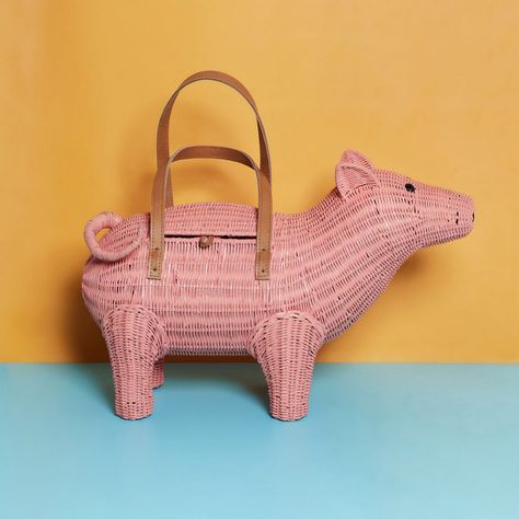 Pig Purse, Ham Balls, Wicker Purse, On The Ground, Dress Code, Ball Dresses, Bag Accessories, Purse, My Style