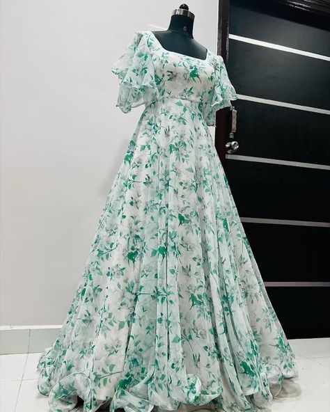 Frock Designs For Women, Frock Models, Floral Print Gowns, Frocks And Gowns, Simple Frock Design, Georgette Gown, Long Frock Designs, Gown Party Wear, Long Gown Design