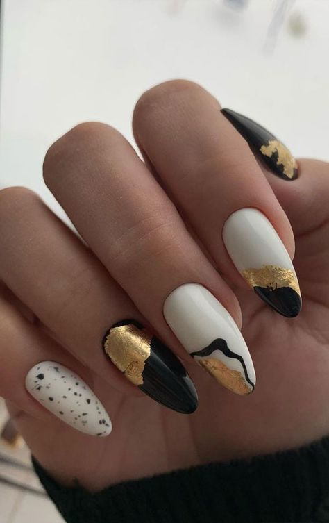 White Nails With Gold, Black And White Nails, White And Silver Nails, Gold Nail Designs, Homecoming Nails Acrylic, Pink French, Black Nail Designs, Beautiful Nail Designs, Silver Nails