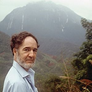 Jared Diamond wrote two books about the imminent collapse of civilization. In his latest, he discovers the key to survival in primitive wisdom. Jared Diamond, Weight Bearing Exercises, Teaching Geography, Are You Not Entertained, Human Dna, Human Society, Media Literacy, Every Man, Successful People