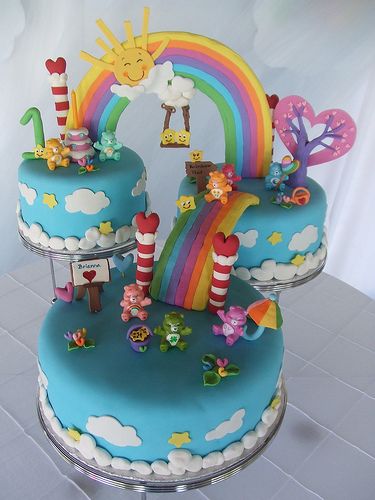 I am so in love with this case... I'm having someone make this cake for my daughter's 1st Birthday Party. Candyland Cakes, Mlp Cake, Care Bear Cake, Care Bear Cakes, Rodjendanske Torte, Care Bear Birthday, Bear Cake, Pony Birthday, Candy Cake