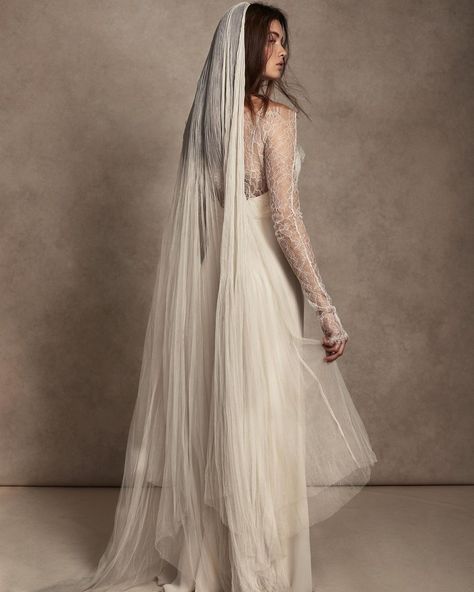 954 Likes, 10 Comments - Danielle Frankel (@daniellefrankelstudio) on Instagram: “Pleated tulle veil, now available to shop at daniellefrankelstudio.com #daniellefrankel” Pleated Veil, Embellished Veil, Danielle Frankel, Soft Tulle Veil, Tulle Veil, Pleated Tulle, Wedding Dresses Vera Wang, Wedding Veils Lace, Tulle Veils