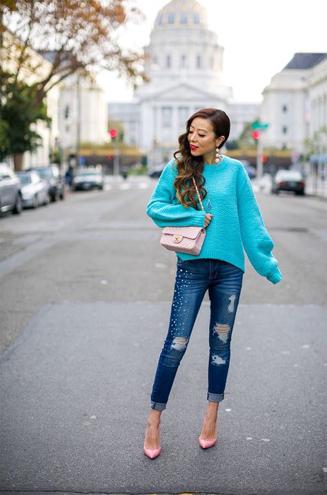 Turquoise Leggings Outfit, Turquoise Shirt Outfit, Turquoise Sweater Outfit, Turquoise Top Outfit, Turquoise Outfit Ideas, Turquoise Outfit, Blue Sweater Outfit, Aqua Outfit, Turquoise Clothes