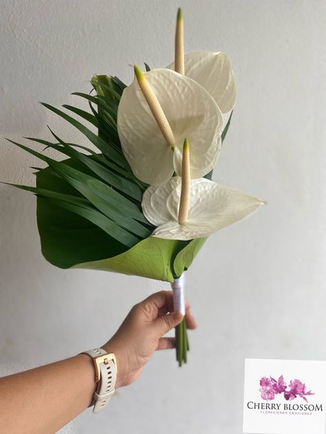 Banana Leaf Bouquet, Bird Of Paradise Boutonniere, Tropical Wedding Bouquets Simple, Small Tropical Bouquet, Tropical Bridesmaid Bouquet, Bridesmaids Bouqet, Anthurium Bouquet, Wedding Lei, Tropical Wedding Bouquets