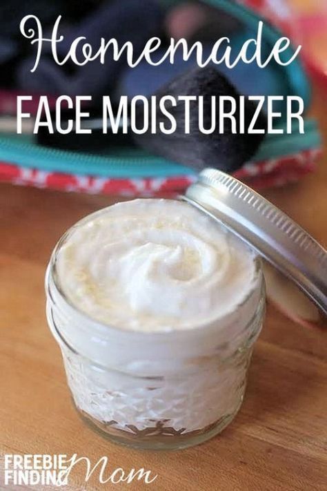 Forget those expensive facial moisturizers loaded with unnatural ingredients, give your skin a hearty dose of hydration with this homemade face moisturizer. This DIY beauty recipe requires only five ingredients: coconut oil, almond oil, cocoa butter and two essential oils (Frankincense and Lavender) that when combined create a powerful moisturizer with anti-aging and acne fighting properties, antioxidants, and vitamin E. Not only will your skin look rejuvenated, but this homemade beauty recipe w Homemade Face Moisturizer, Homemade Beauty Recipes, Homemade Lotion, Baking Soda Shampoo, Diy Beauty Recipes, Homemade Face, Facial Moisturizers, Wrinkle Cream, Beauty Recipe