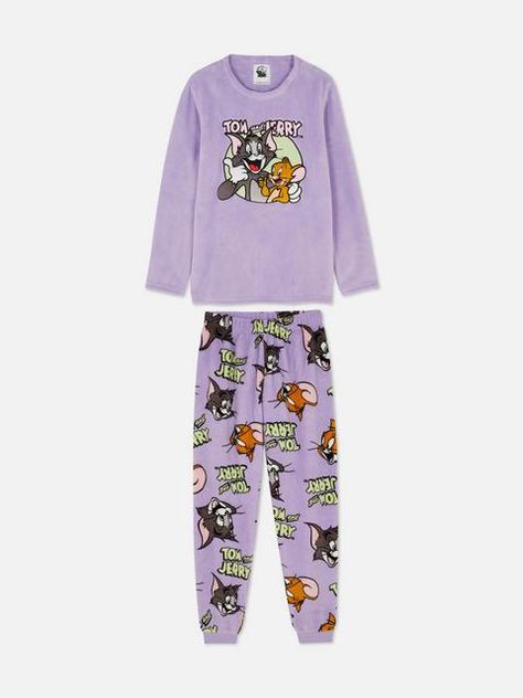 Primark Pjs, Ireland Clothes, Primark Pyjamas, Primark Outfit, Tom Et Jerry, Tom Y Jerry, Womens Pjs, Cat And Mouse, Cute Pajama Sets