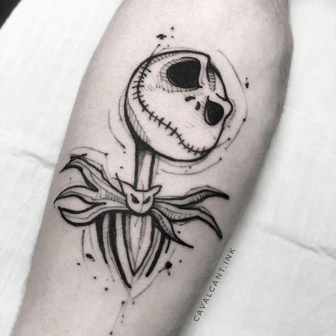 ✖️O clássico Jack.. 🖤 Mais uma feita no Flash Day de Halloween. 🎃 ⠀ 📩CONTAT Skellington Tattoo, Tattoo Nightmares, Jack Skellington Tattoo, Tim Burton Tattoo, Jack Tattoo, Nightmare Before Christmas Tattoo, Christmas Tattoo, Muster Tattoos, Skeleton Tattoos