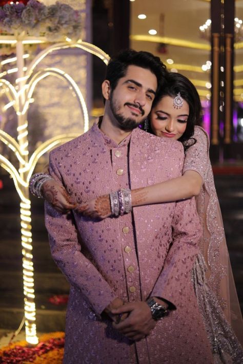 Couple Pose In Traditional Look, Engagement Photos Ideas Indian, Engagement Couple Outfits, Engagement Outfits Indian Couple, Engagement Couple Dress, Engagement Dress For Groom, Engagement Portraits Poses, Indian Wedding Reception Outfits, Reception Outfits