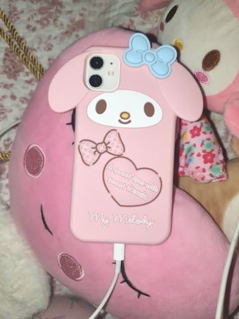 Cutecore Phone Case, My Melody Phone Case, My Melody Phone, Aesthetic Phones, Sanrio Things, Images Hello Kitty, Phone Case Inspo, Kawaii Phone, Kawaii Phone Case