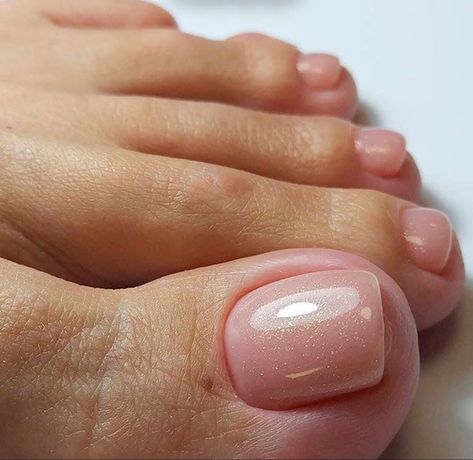 Winter Nail Ideas Simple, Nail Ideas Simple, Easy Toe Nail Designs, Simple Toe Nails, Winter Nail Ideas, Feet Nail Design, Light Nail, Toe Nail Color, Subtle Nails