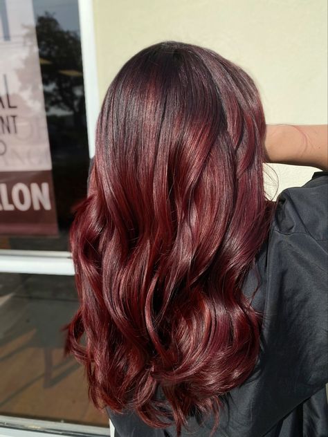 Blended Red Brown Hair, Red Hair On Brunettes, Brunette Hair To Red, Red Color On Dark Hair, Red Hair With Darker Roots, Burgundy Red Hair Balayage, Balayage Hair Dark Red, Smokey Red Hair, Red Balayage Dark Hair