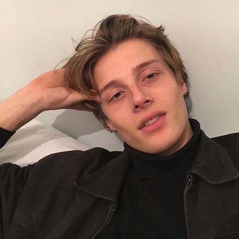 Hugh Laughton-Scott (@hughlaughtonscott) • Instagram photos and videos Hugh Laughton Scott, Hugh Laughton, Adam Parrish, Jason Grace, Hair Reference, Face Claims, Beauty And The Beast, Boy Outfits, Pretty People