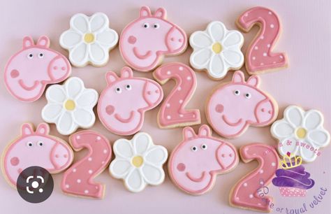 Pepa Pig Cake Girls, Peppa Pig Cookies, Pig Birthday Party Decorations, Pig Birthday Decorations, Pig Birthday Theme, Peppa Pig Birthday Decorations, Peppa Birthday, Peppa Pig Birthday Party Decorations, Greta Gris