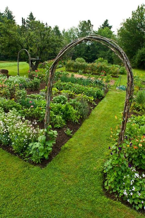 Potager Garden, Landscape Edging, Garden Types, Veg Garden, Have Inspiration, The Secret Garden, Vegetable Garden Design, Plants And Flowers, Veggie Garden