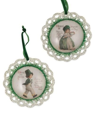 St. Patrick's Day Greetings Ornaments by Bethany Lowe Irish Greetings, Green Tinsel, St Patricks Crafts, Bethany Lowe Designs, Irish Decor, Greetings Images, Card Images, Pressed Paper, St Patrick's Day Decorations