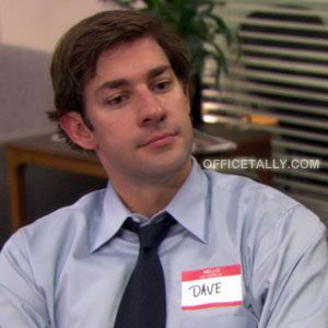 The Office Jim Halpert Halloween Costume: Dave Jim Halpert Halloween Costumes, The Office Costumes, Jim Halpert The Office, Last Minute Kostüm, Office Halloween Costumes, The Office Jim, The Office Characters, Lazy Halloween Costumes, Themed Halloween Costumes