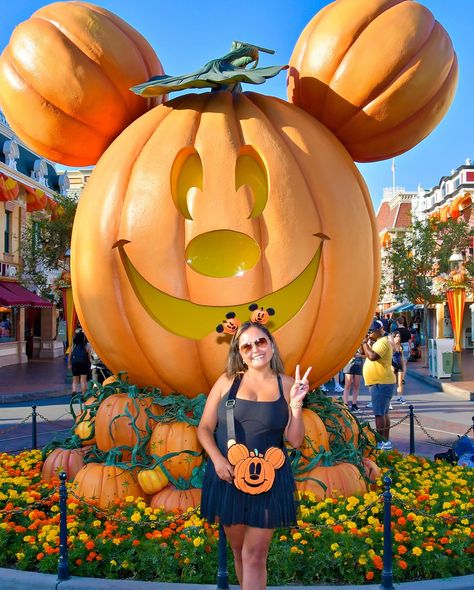 🎃Pumpkin kisses and Halloween wishes🎃 I could NOT stop thinking about the @stoneyclover pumpkin crossbody…and everyone knows I’m a pumpkin girlie…so I caved…I bought it 😅 I am OBSESSED! Naturally, I had introduced it to Blinky! I was also SO excited to see how perfectly it went with my @popflex_active pirouette dress too! 🎃 Halloween Time at Disneyland has been so much fun, I never want it to end! Have you visited Disneyland during Halloween Time? Don’t forget to visit Blinky on Main... Halloween Time At Disneyland, Popflex Active, Halloween Wishes, Halloween Time, Stop Thinking, A Pumpkin, Everyone Knows, So Excited, Disneyland