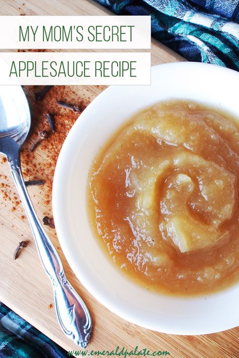 Homemade Applesauce Recipes, Slow Cooker Applesauce, Crockpot Applesauce, Pear Sauce, Apple Sauce Recipes, Homemade Applesauce, Apple Sauce, Crock Pot Slow Cooker, Crock Pot Cooking