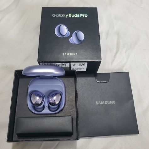 Samsung Galaxy Buds Pro Samsung Galaxy Buds Pro, Apple Watch Fashion, Game Wallpaper Iphone, Samsung Galaxy Buds, Desk Buddy, Quick Start Guide, Phone Box, Samsung Products, Phone Shop